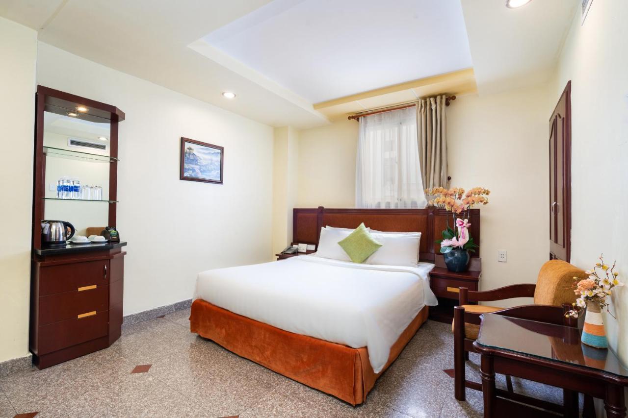 Lucasta Saigon Hotel Thành Pho Ho Chí Minh Esterno foto
