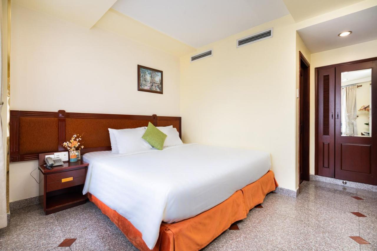 Lucasta Saigon Hotel Thành Pho Ho Chí Minh Esterno foto