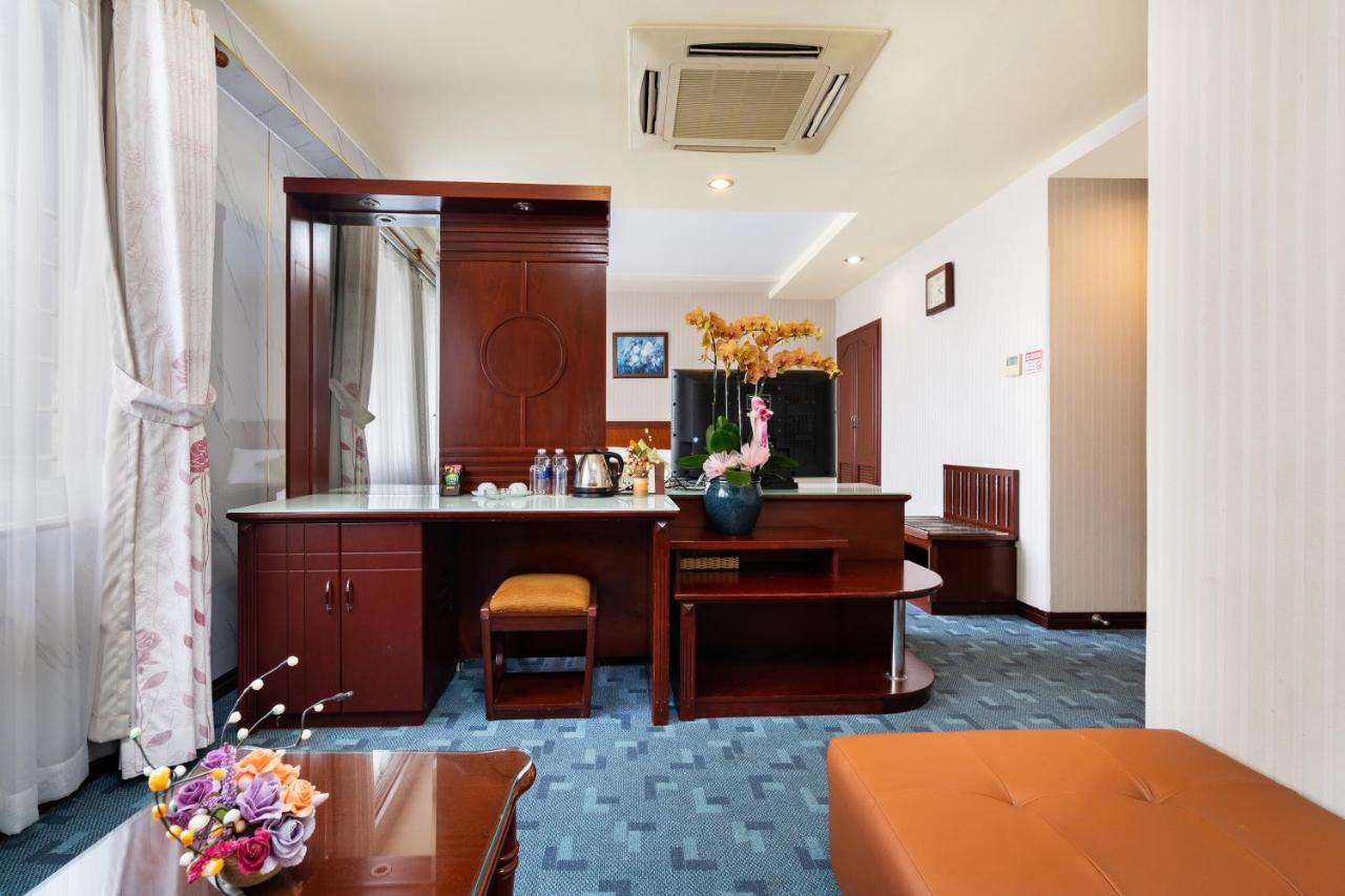 Lucasta Saigon Hotel Thành Pho Ho Chí Minh Esterno foto